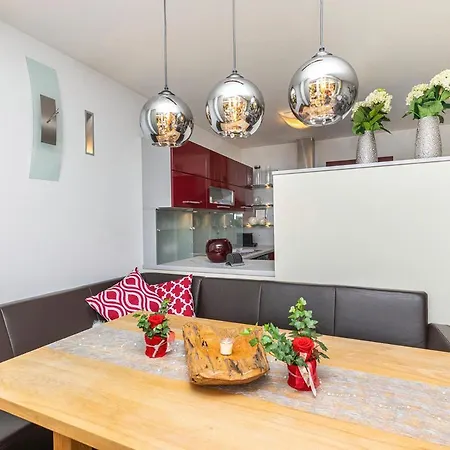 Enjoy One Apartment Altenmarkt im Pongau Exterior photo